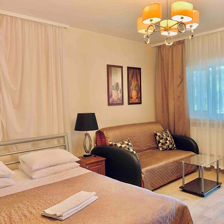 Terasa Hotell Stanishovka Exteriör bild