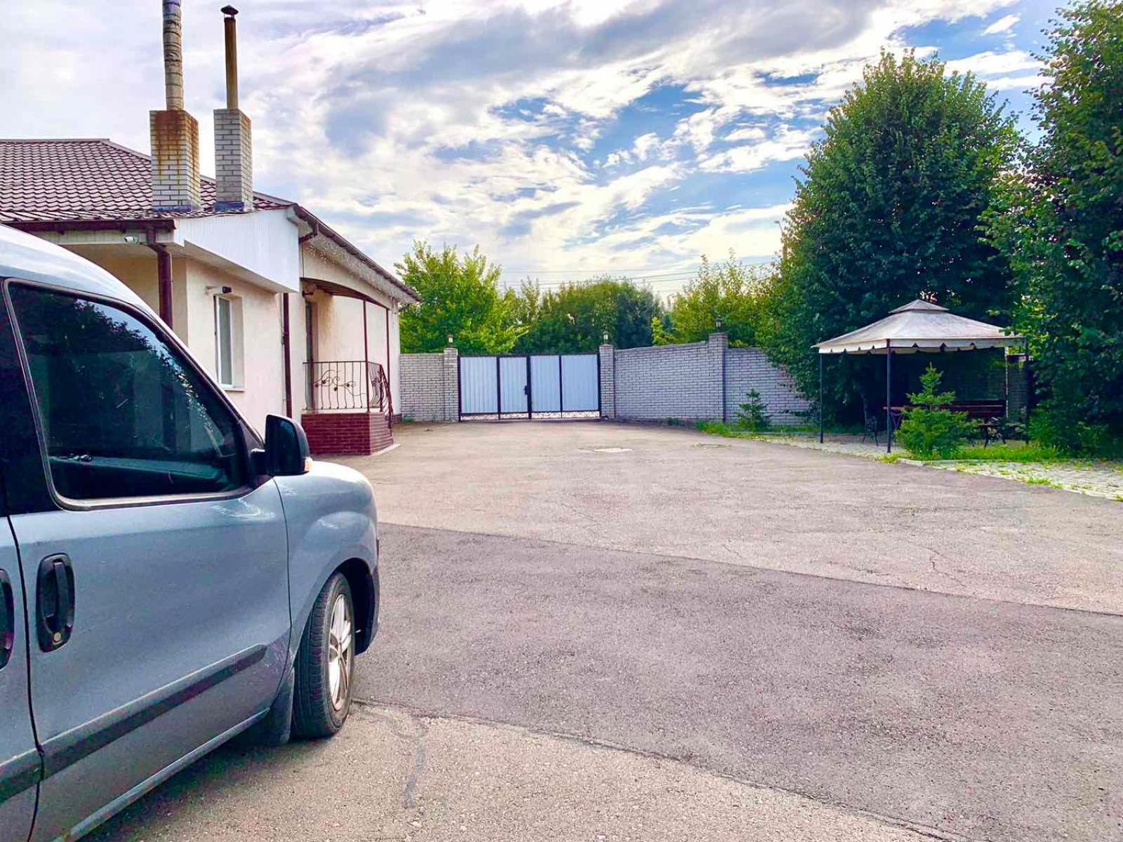 Terasa Hotell Stanishovka Exteriör bild