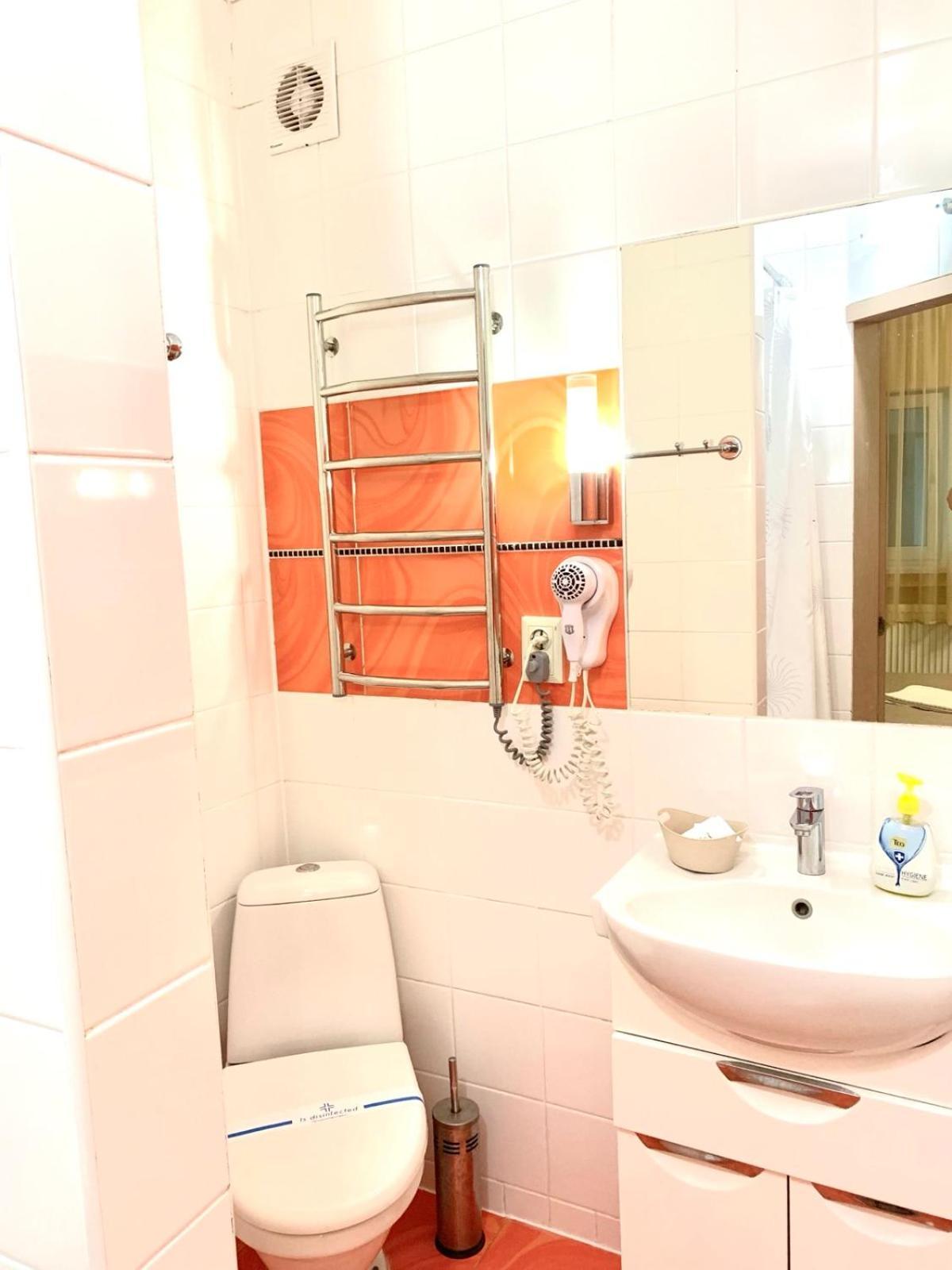 Terasa Hotell Stanishovka Exteriör bild
